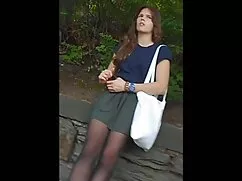 Bir yapay penis ile bakire anal sex bir kadın