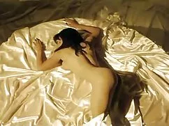 Yatakta seksi saç, bakire seks siyah ve güzellik