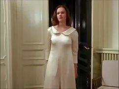 Çikolata Çivi porno genç bakire 01