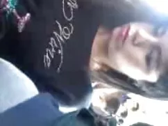GENÇ SİKİKLERİ DELİKLER porno altyazılı bakire 1