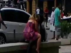 Güzel glamour Japon kız bakire amcık vuruluyor