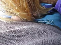 Terk edilmiş bir evde gerçek bakire sikişmeleri seks